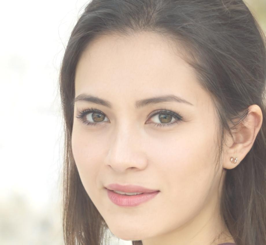 Evelyn Thornfield, Financial Analysis Specialist and founder of zanthoryvia